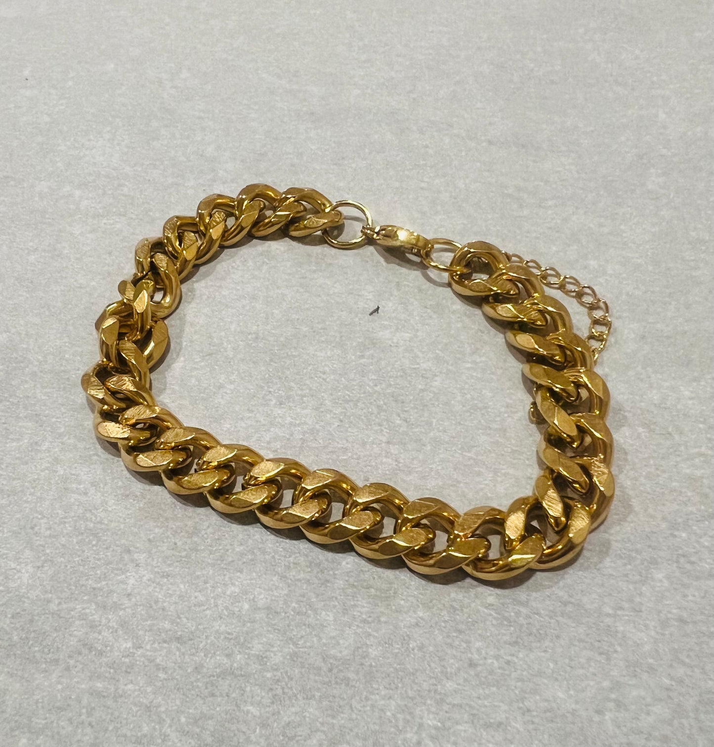 Large Cuban Link Bracelet