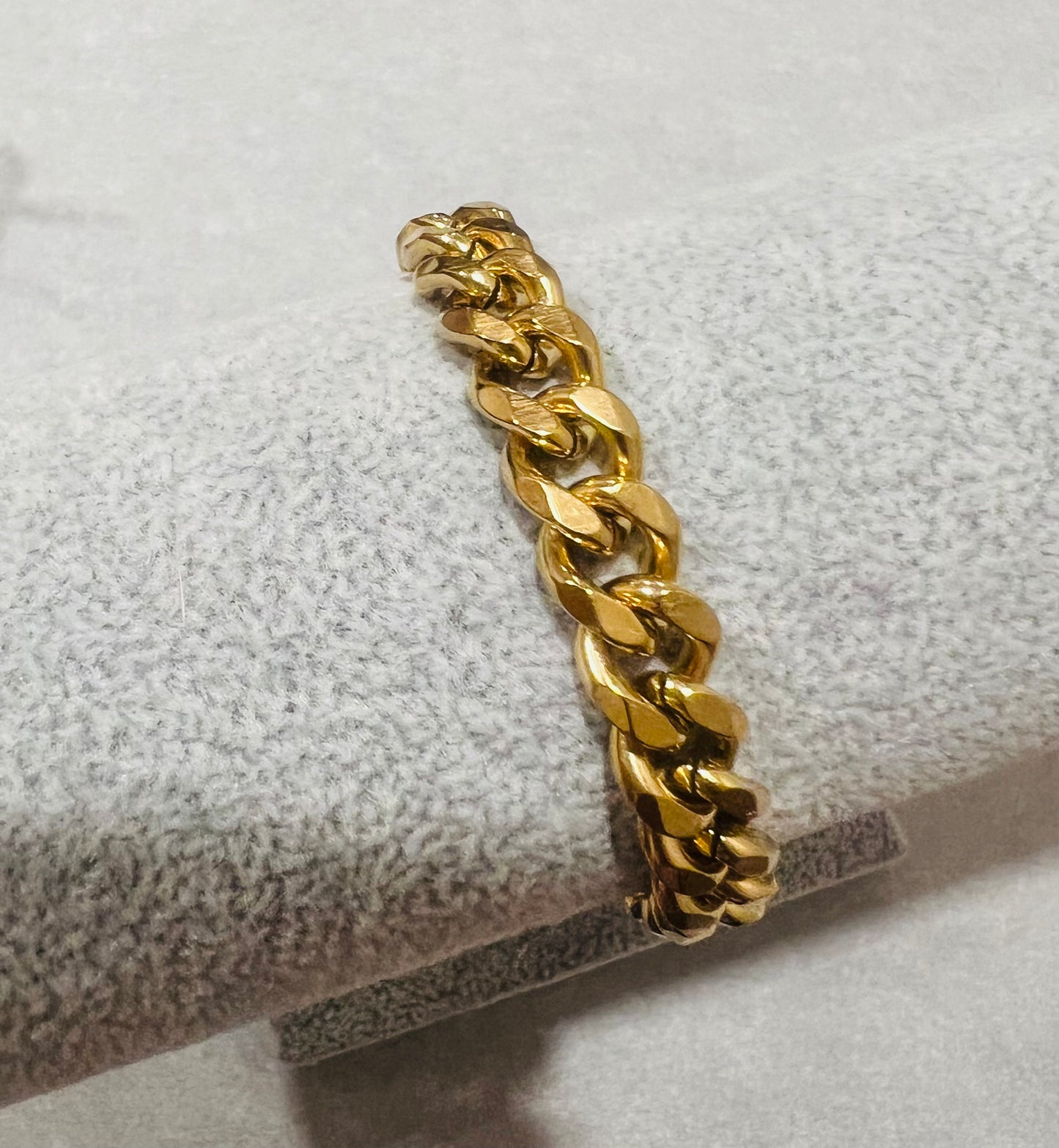 Large Cuban Link Bracelet